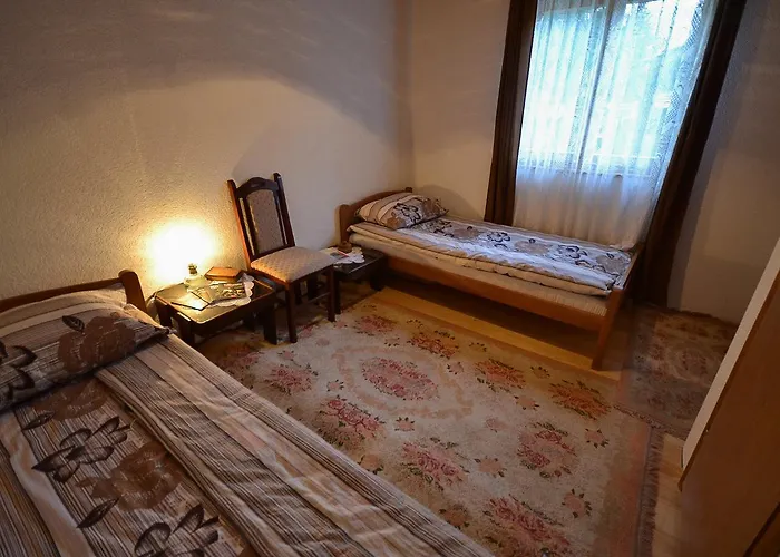 Antik Sobe Gasthof Foca